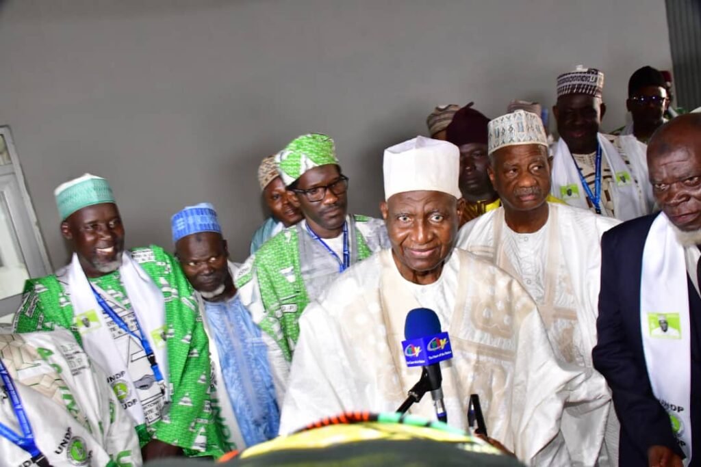 Bello bouba magari pour son metting de campagne présidentiel